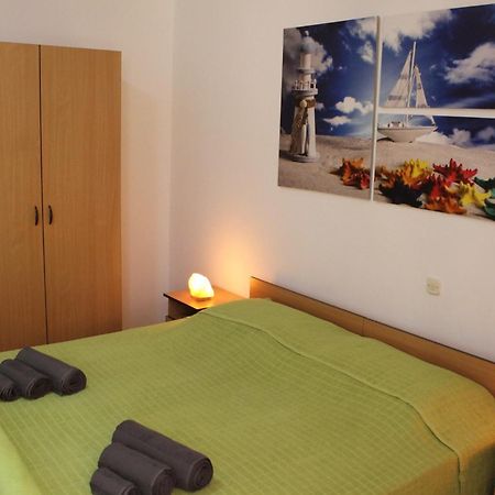 Apartments Barbati Кустичи Экстерьер фото