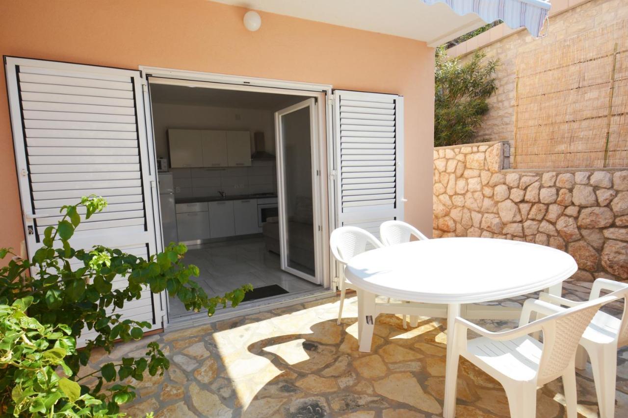 Apartments Barbati Кустичи Экстерьер фото
