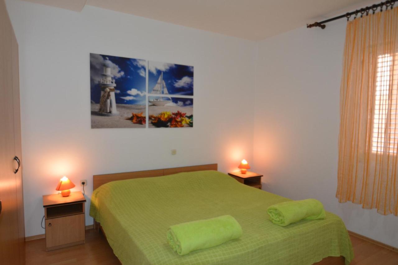 Apartments Barbati Кустичи Экстерьер фото