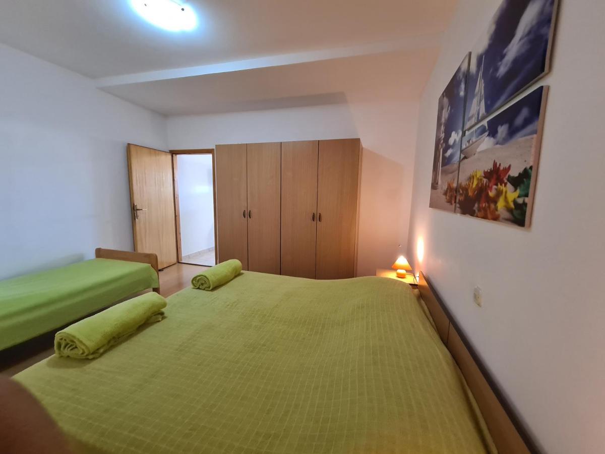 Apartments Barbati Кустичи Экстерьер фото
