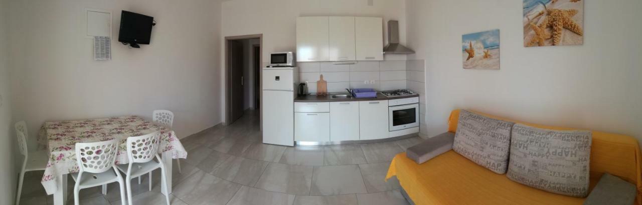 Apartments Barbati Кустичи Экстерьер фото