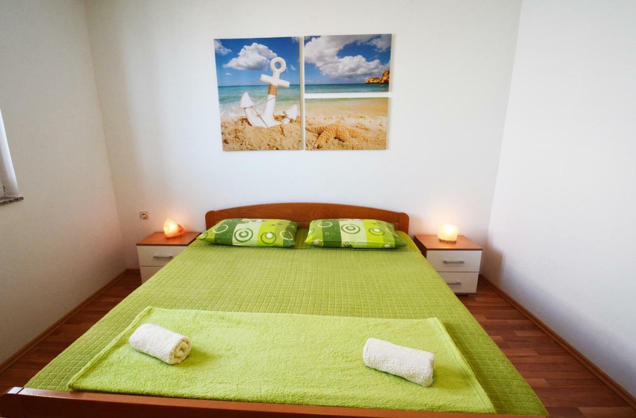 Apartments Barbati Кустичи Экстерьер фото