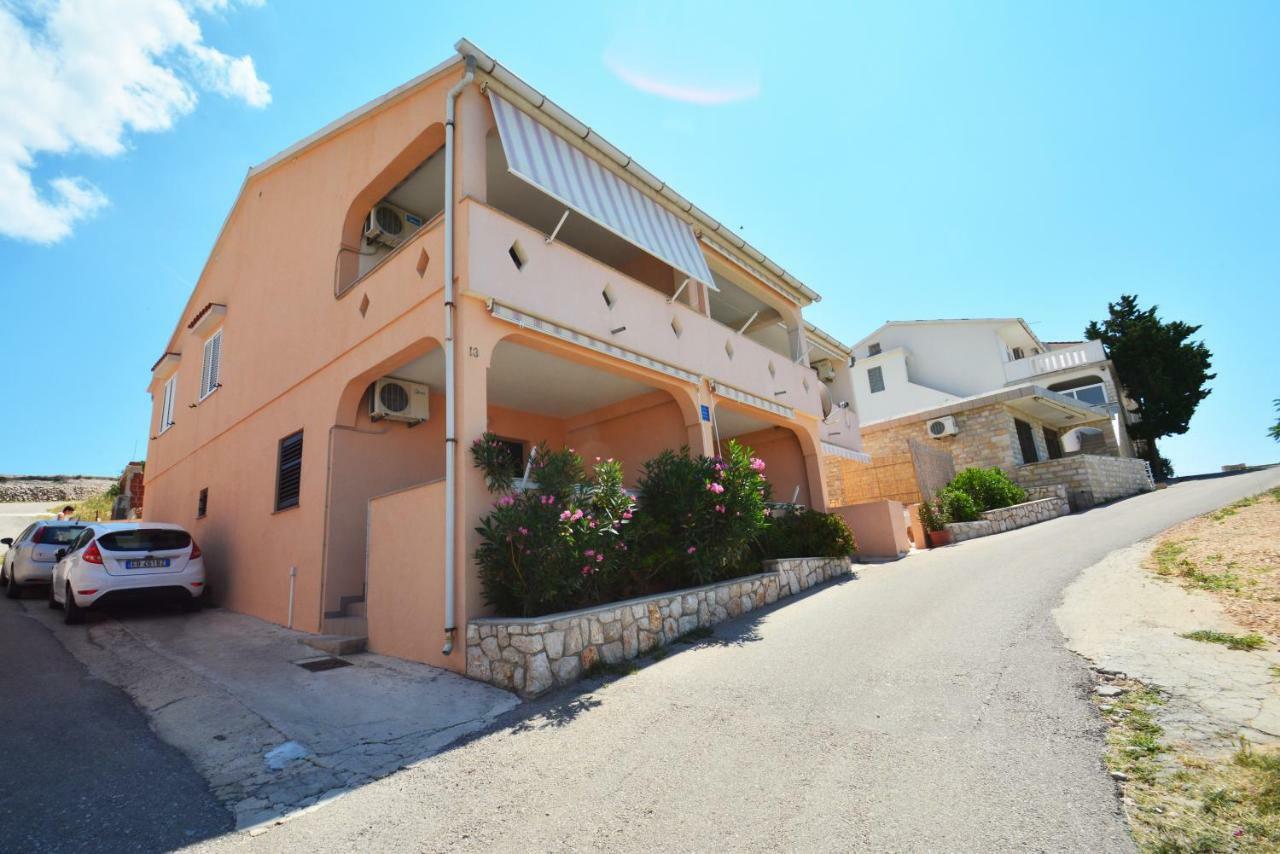 Apartments Barbati Кустичи Экстерьер фото