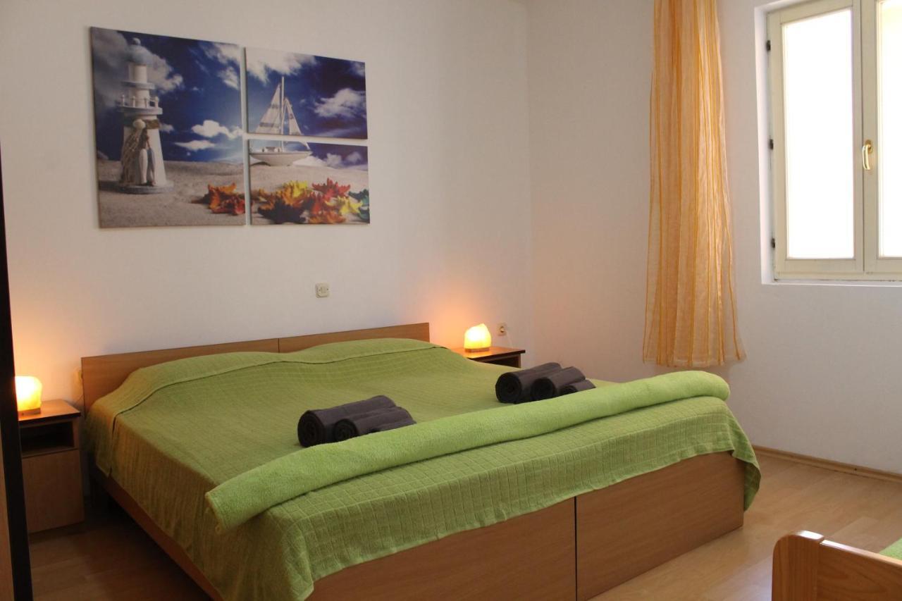 Apartments Barbati Кустичи Экстерьер фото